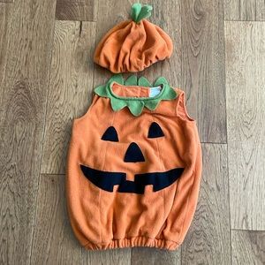 Pottery Barn Kids baby pumpkin costume 12-24 months